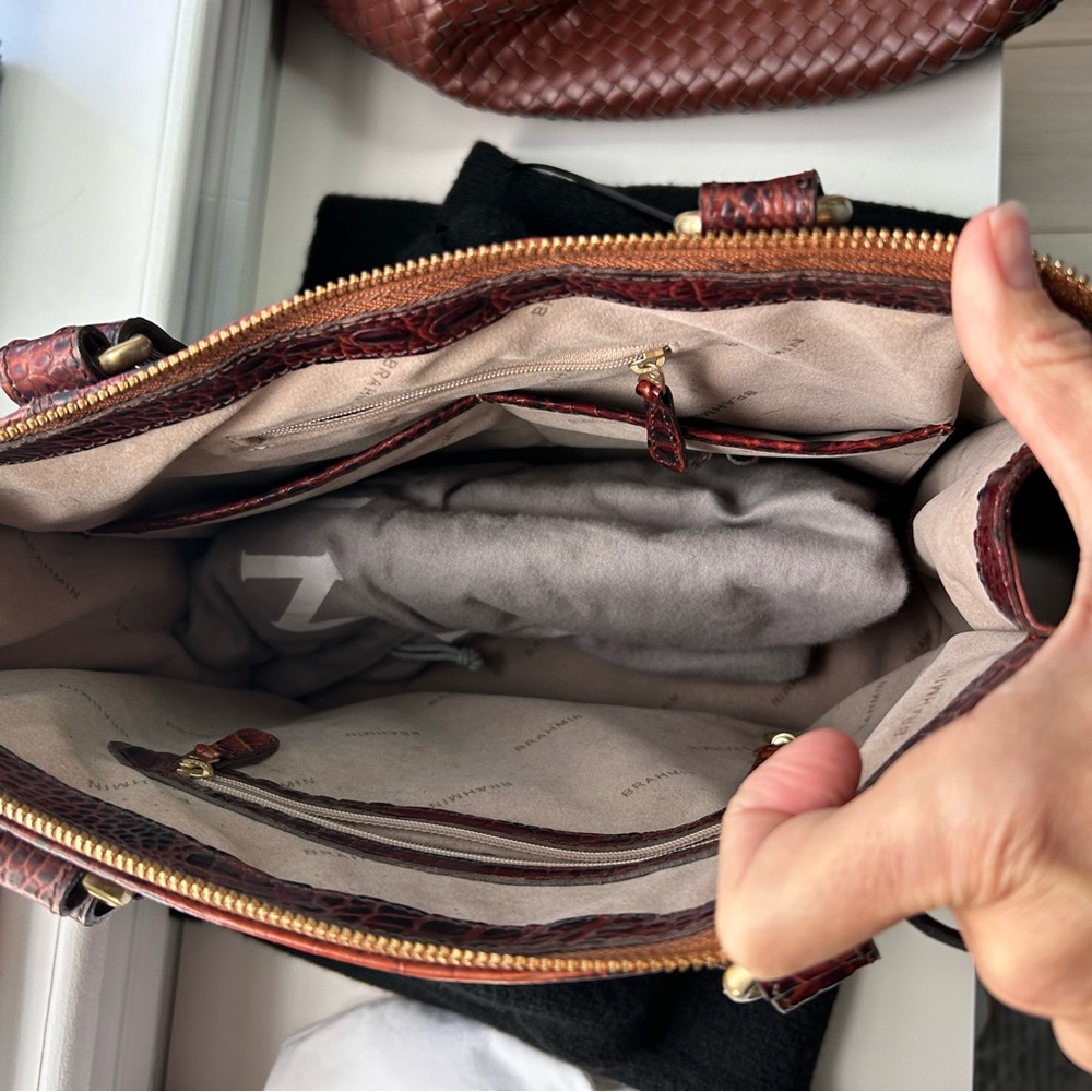 Brahmin tote bag- great condition - Picture 3 of 4